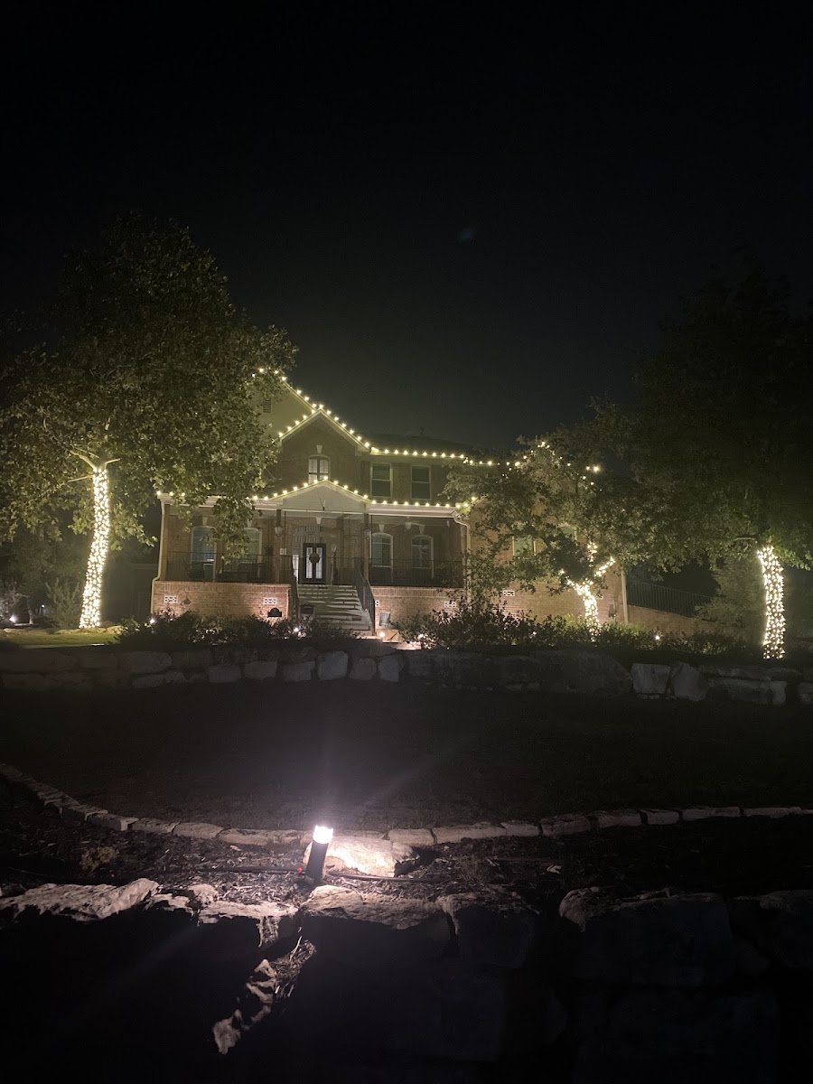 Christmas light installation, photo from Melissa Norcross's review
