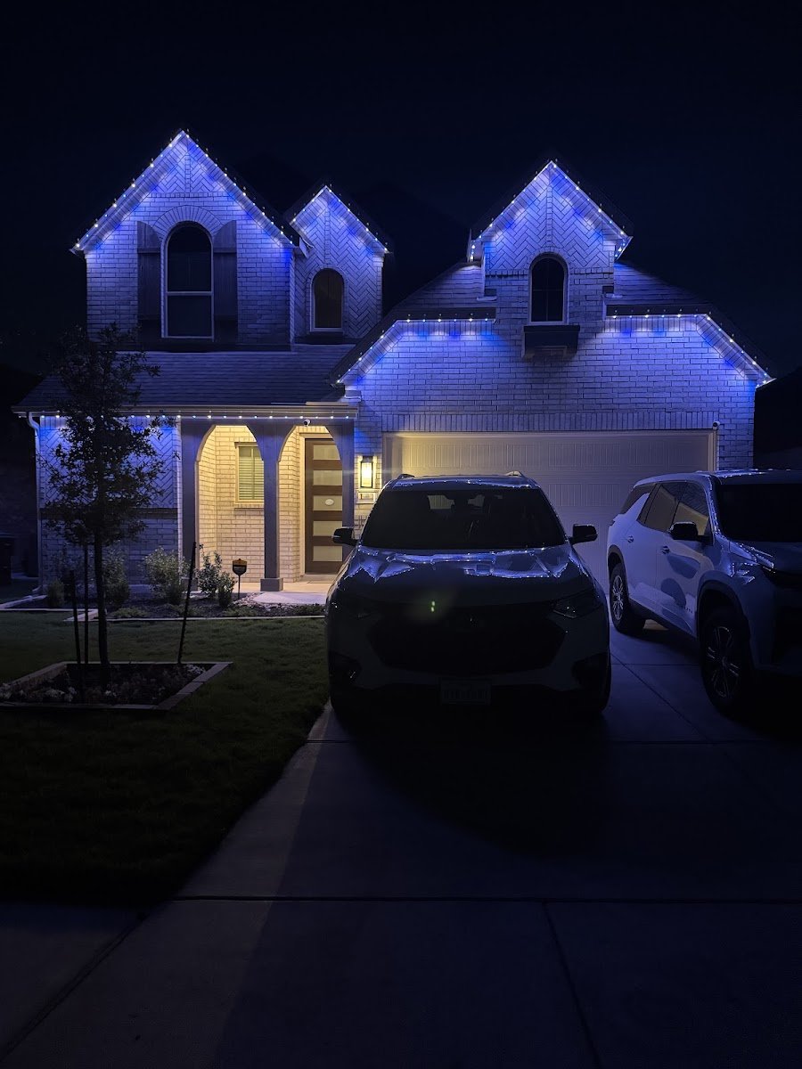Christmas light installation, photo from Pop Valentin's review
