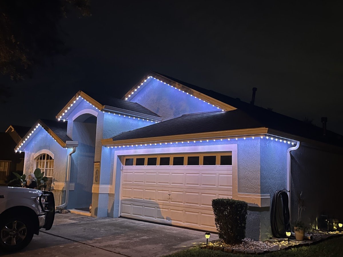 Christmas light installation, photo from Douglas Warner's review