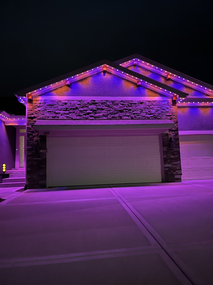 Christmas light installation, photo from Daniel Tamayo's review