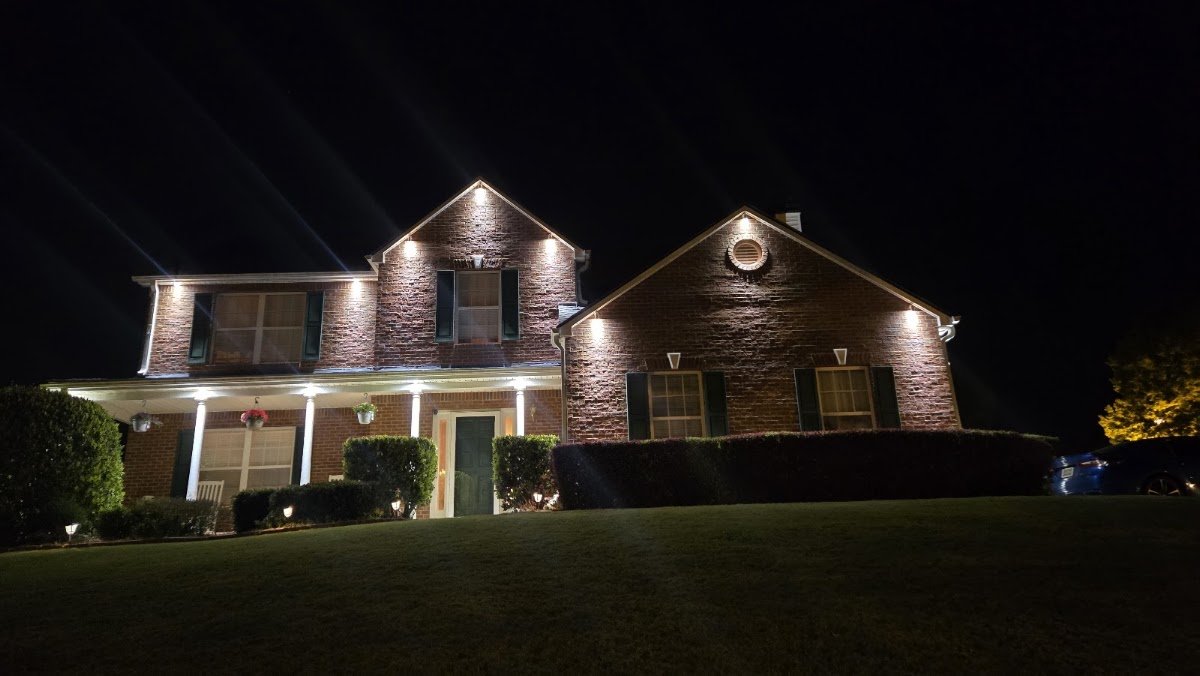 Christmas light installation, photo from Dave Russell's review