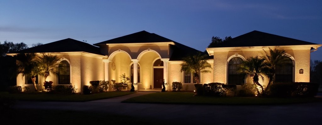 Christmas light installation, photo from J Tranter's review