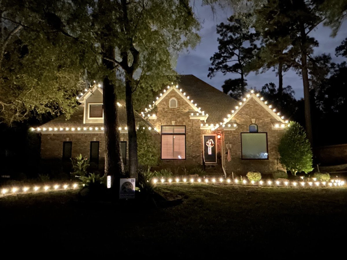 Christmas light installation, photo from Beth DeVore's review