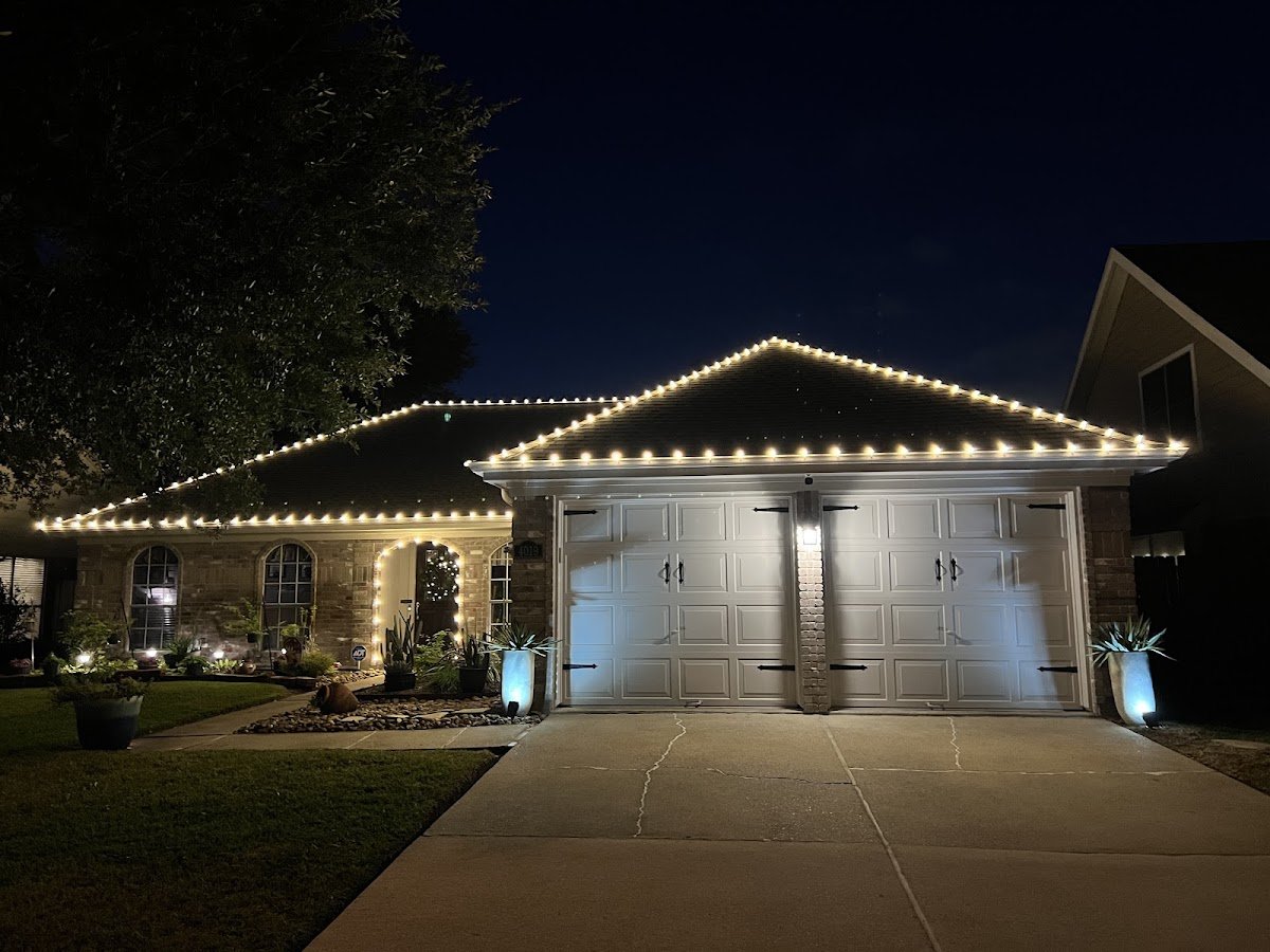 Christmas light installation, photo from Andrew Mannino's review